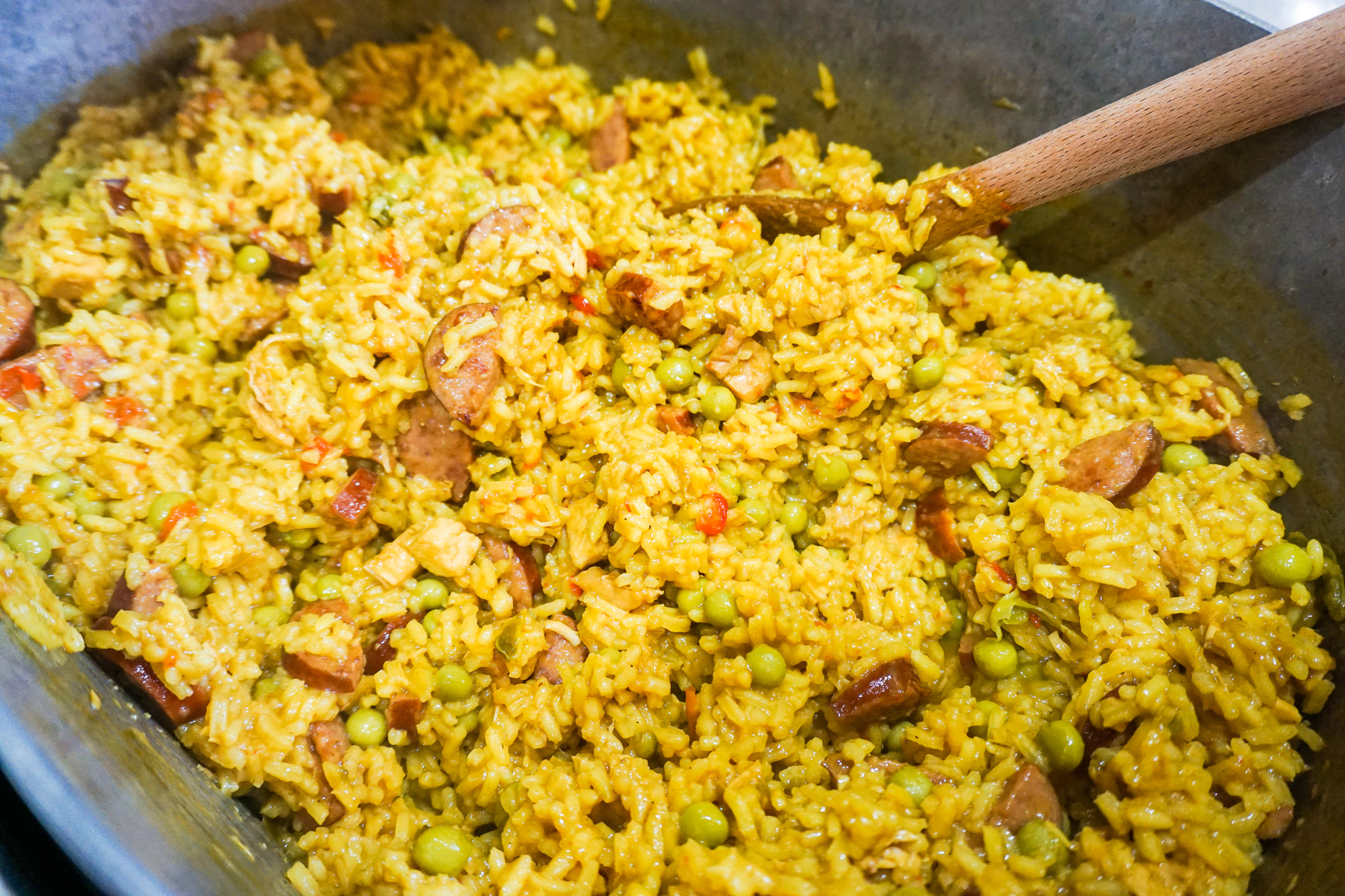 Authentic New Orleans Jambalaya Recipe | Messy Wonderful